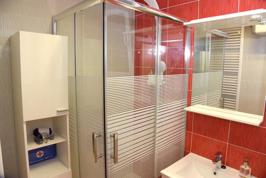 Apartmani Vedmar *