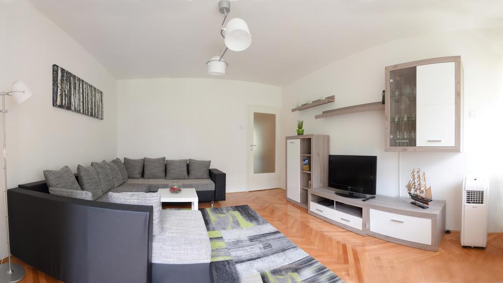 Apartmani Vedmar Apartment